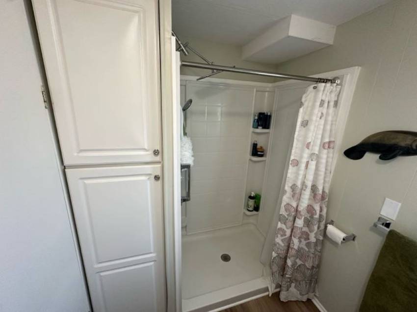 581 Lake Henry Drive a Winter Haven, FL Mobile or Manufactured Home for Sale